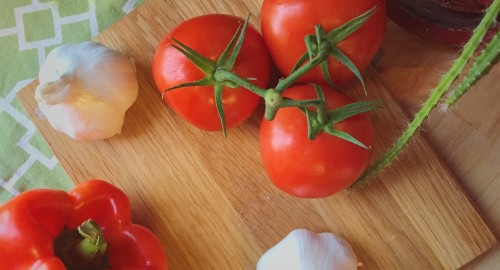 12 Fruits and Vegetables to Buy Organic in 2023